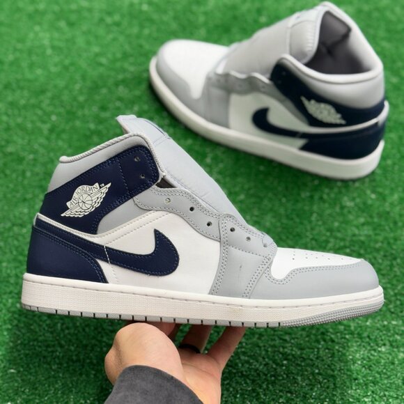 Nike Jordan 1 Mid Wolf Grey Midnight Navy Mens DQ8426-104 VNDS Sz 10.5